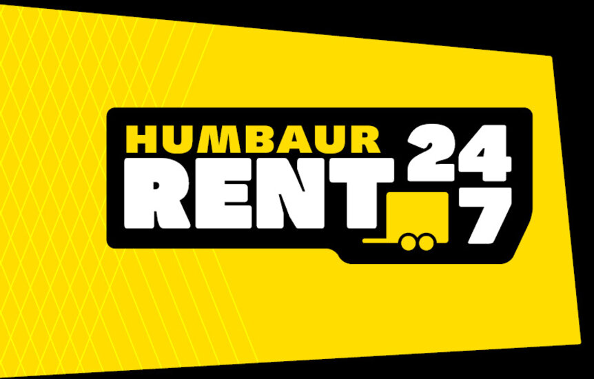 Schriftzug Humbaur Rent 24/7 auf gelb-schwarzem Untergrund | © Humbaur GmbH