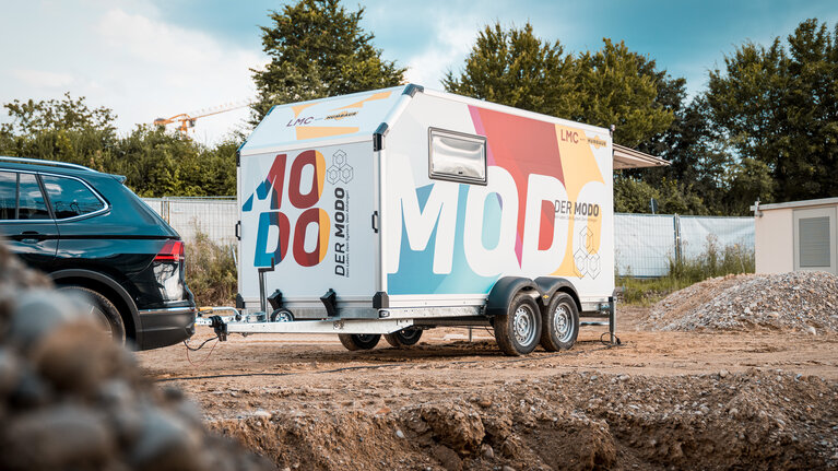 Vue latérale de l'Humbaur MODO sur le chantier | © Humbaur GmbH